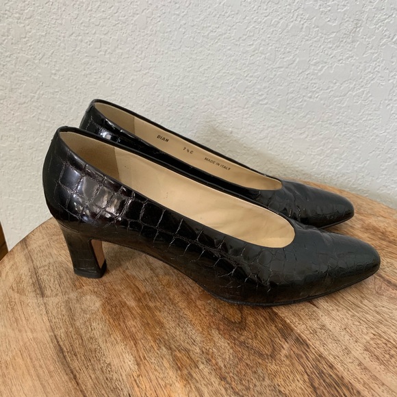 Bally Alligator Print 2.5” Heel Dress Pumps 7.5C - Picture 5 of 8